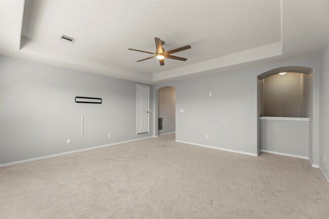 Building Photo - 5531 Drumlin Field Way