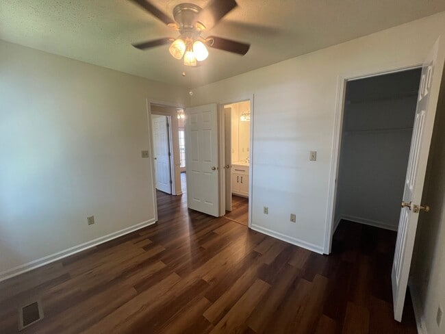 Building Photo - 1023 Yellowhammer Ln