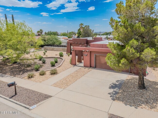 Building Photo - 6815 Villa Hermosa Dr