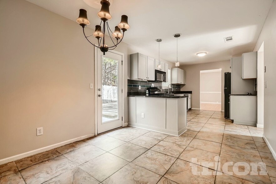 Building Photo - 3368 Hunting Creek Pass