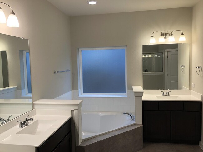 Building Photo - 212 Wild Sage Ln