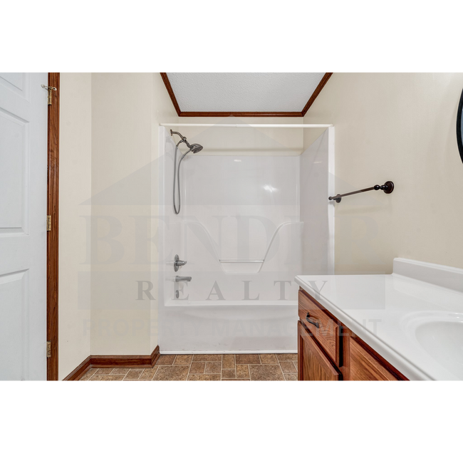 Building Photo - REDUCED!!! BEAUTIFUL HOME