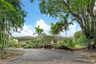 Building Photo - 8290 La Rampa St
