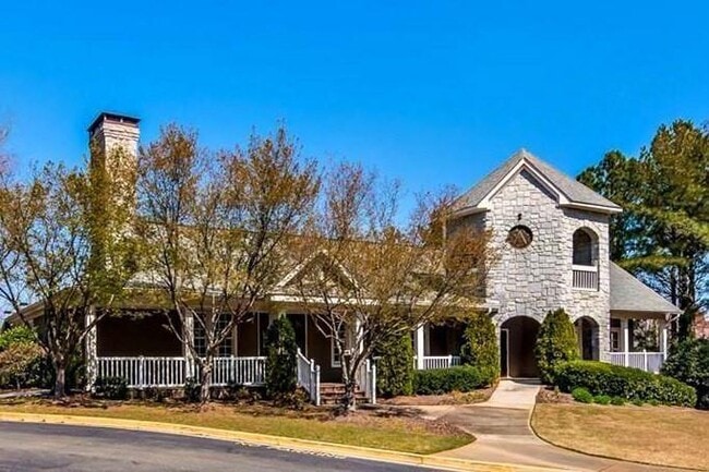 Building Photo - 4735 Dartmoor Ln