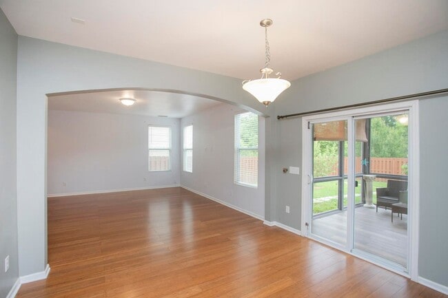 Building Photo - 3601 Harpeth Springs Dr