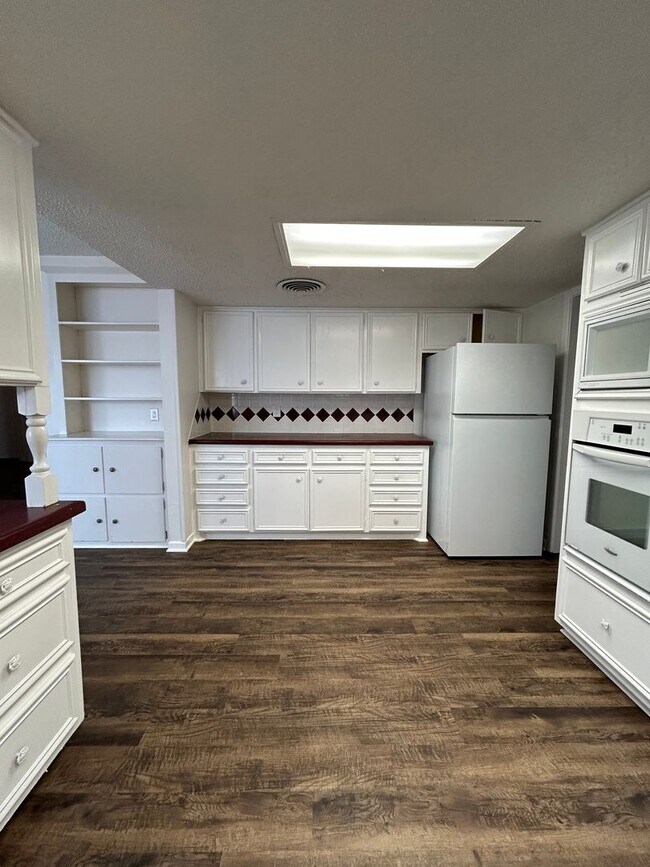 Building Photo - This one has it all!  Spacious 3-Bedroom Home in a Great Location!