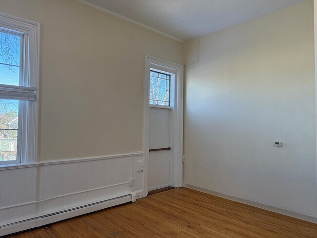 Building Photo - 34 Spring St