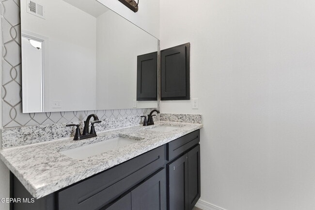 Building Photo - 14649 Tierra Oviedo Ave