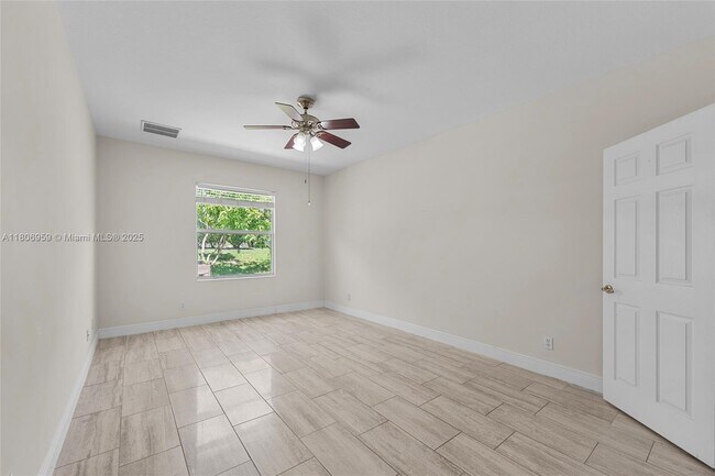 Building Photo - 1273 Scarlet Oak Cir