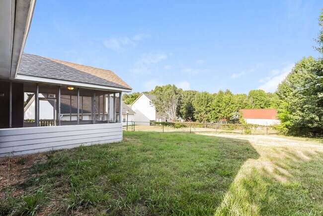 Building Photo - 35 N Greenfield Cir