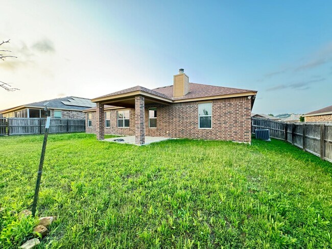 Building Photo - 3100 Rockwall Dr