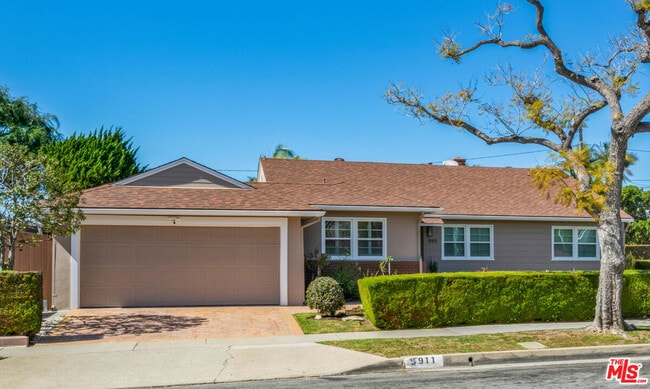 Building Photo - 5911 S Corning Ave