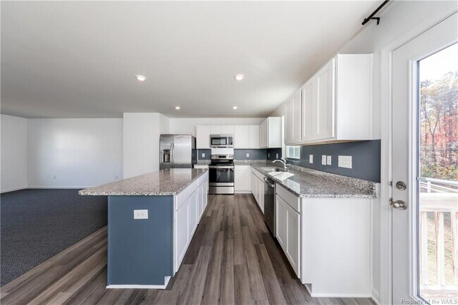 Building Photo - 116 Makayla Dr