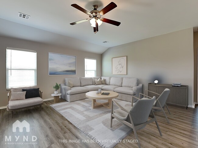Building Photo - 2013 Orchid Ln