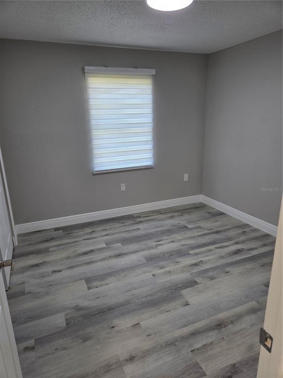 Building Photo - 9004 Tudor Dr