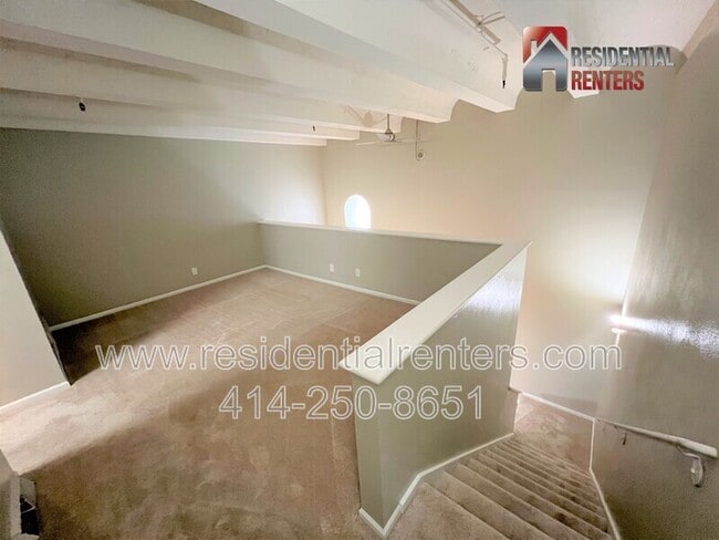 Building Photo - 270 E Highland Ave