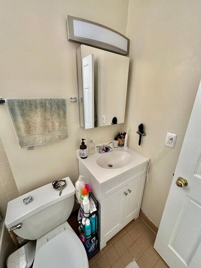 Building Photo - 0394 - Souliotis