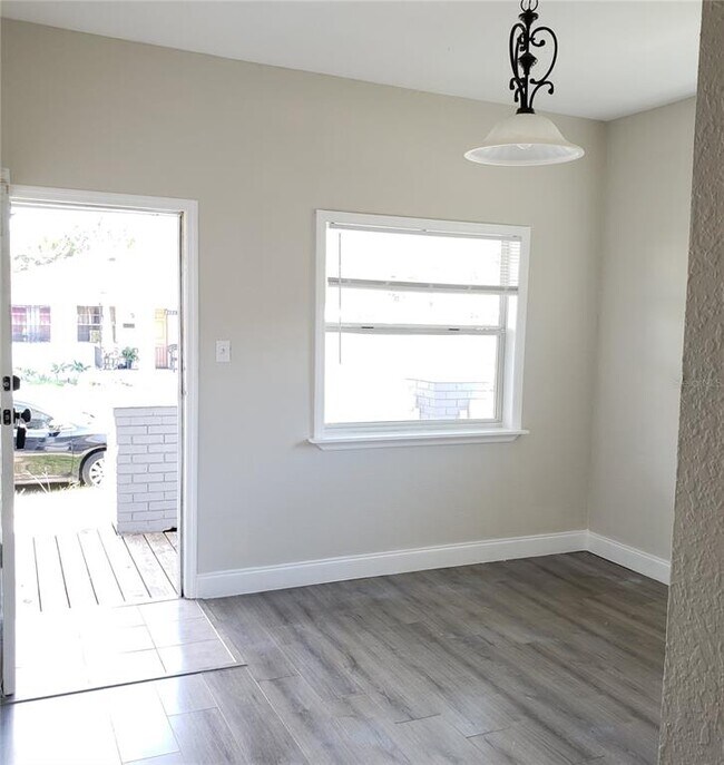 Building Photo - 2403 Durham St