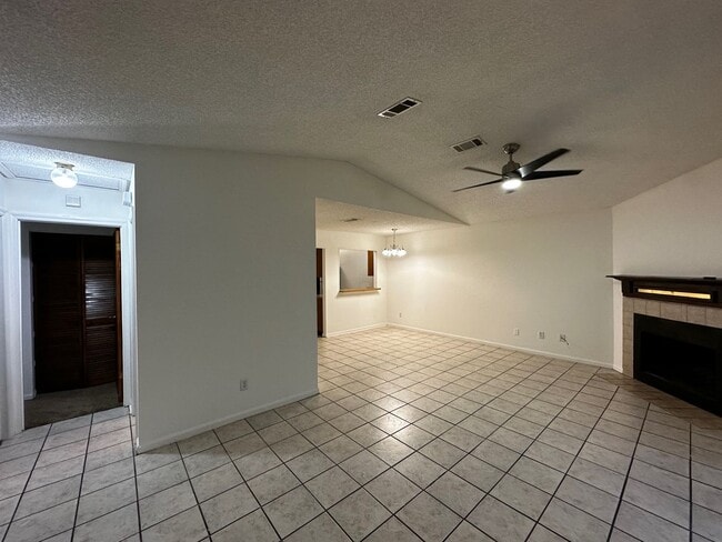 Building Photo - 1571 Stone Rd