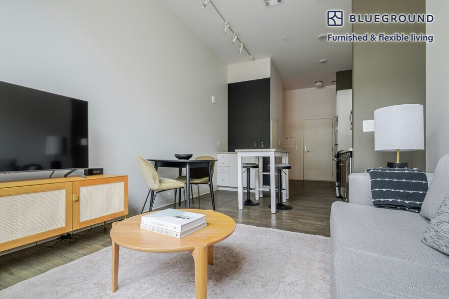 Building Photo - 5 Glassworks Ave