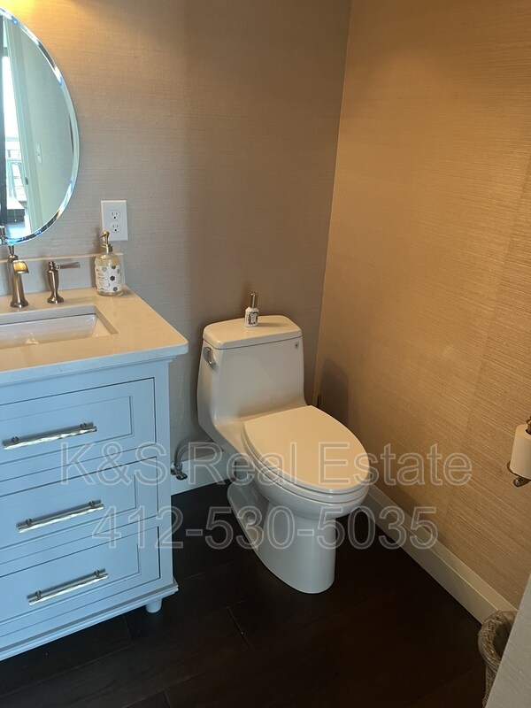 Building Photo - 111 Grandview Ave