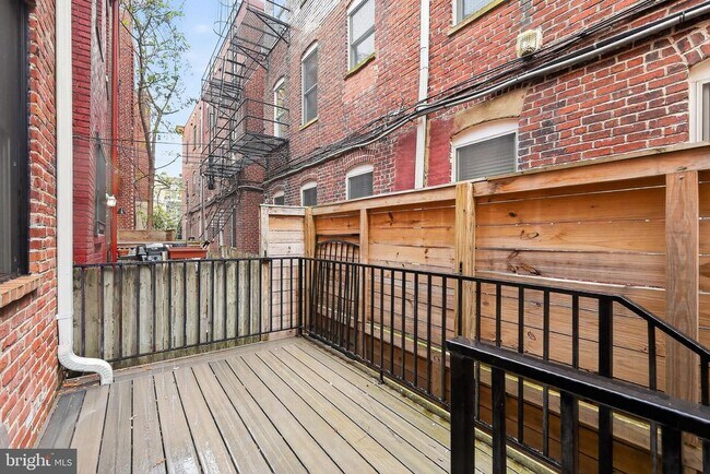 Building Photo - 1808 S St NW