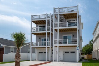 Building Photo - PLAN AND SECURE YOUR WINTER GETAWAY NOW, W...