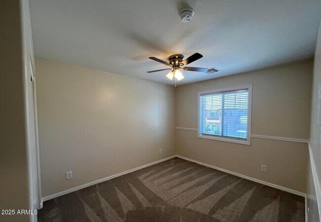 Building Photo - 3846 E Baars Ave