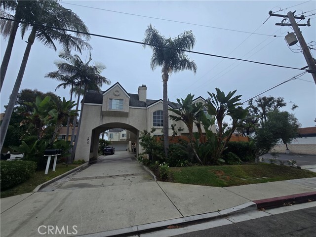 Primary Photo - 1920 Maple Ave