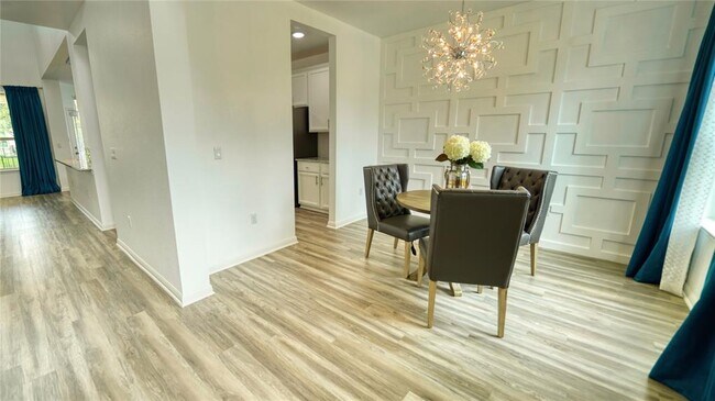 Building Photo - 11907 Singer Ct