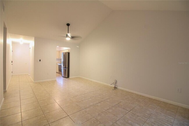 Building Photo - 928 Winnie Ln