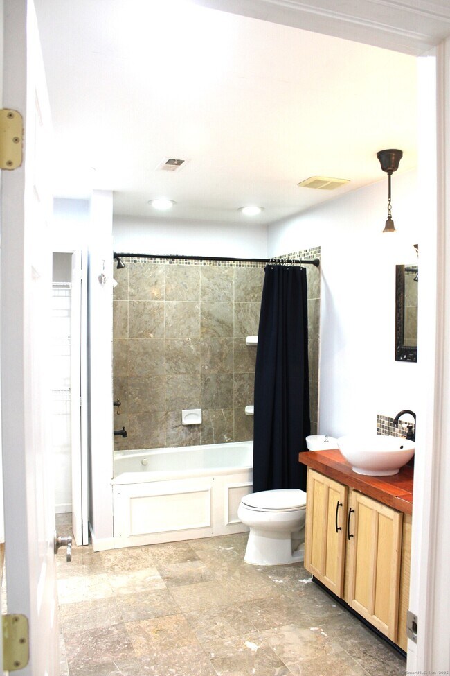 Building Photo - 38 Woodhill Rd