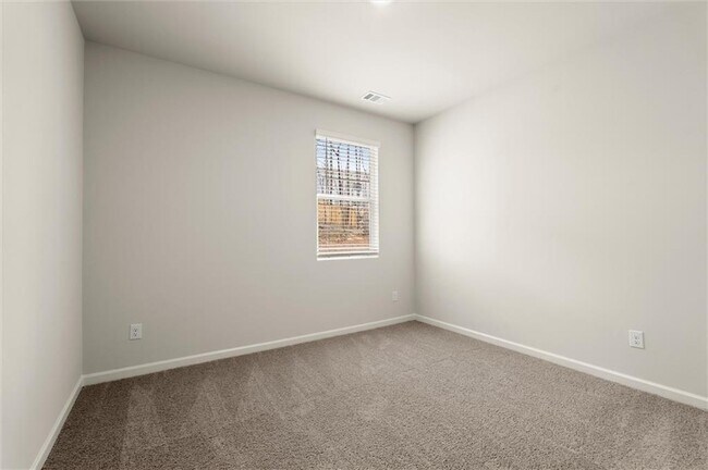 Building Photo - 348 Belmont Dr