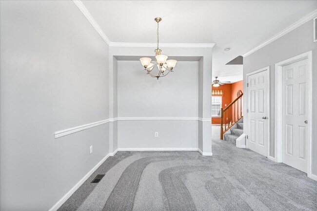 Building Photo - Close to I-95 and Downtown Fredericksburg
