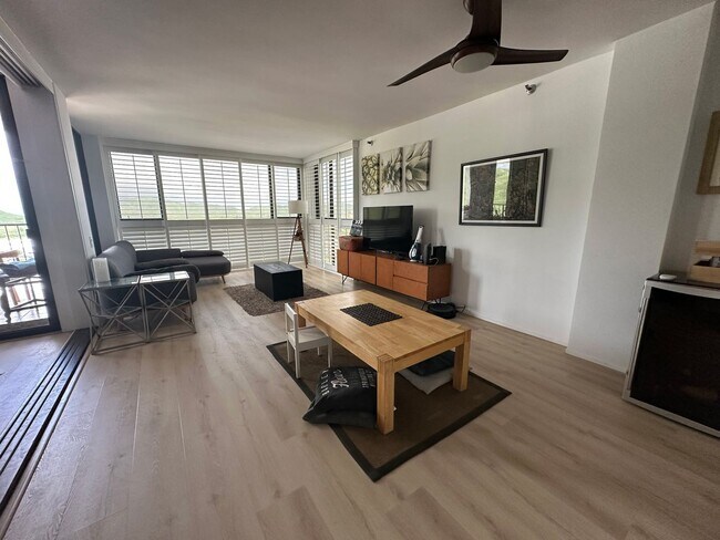 Building Photo - Rare High-Floor Corner Residence at Windward Passage | Ocean & Mountain Views