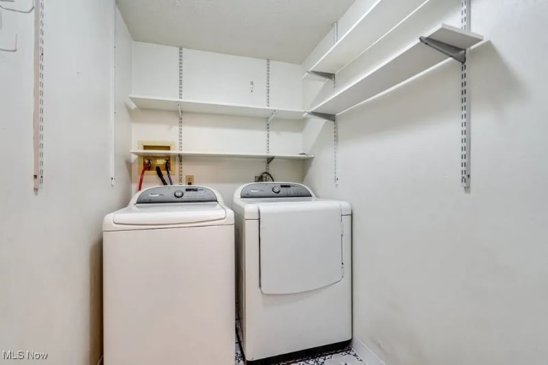 Building Photo - 26179 Raintree Blvd