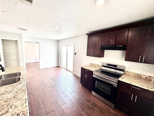 Building Photo - 11710 Fossil Rock Ln