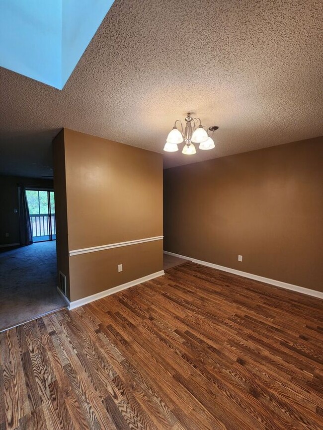 Building Photo - Asheville Condo Rental -Cloister Condominium