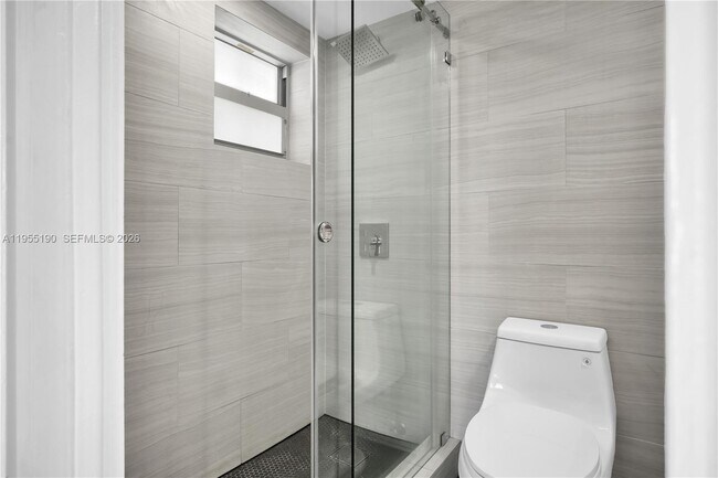 Building Photo - 4141 Nautilus Dr