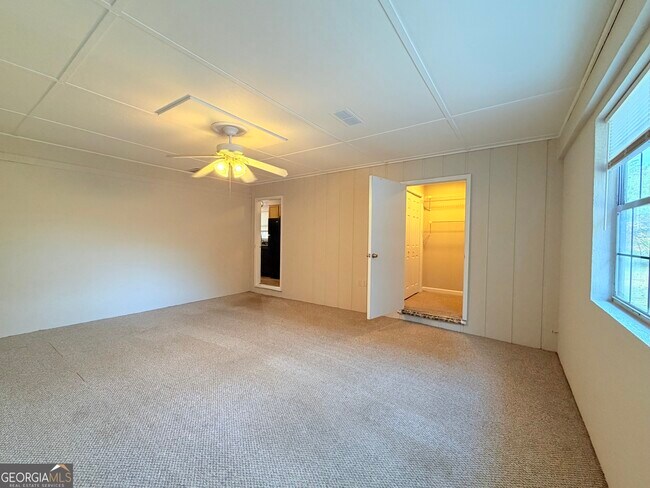 Building Photo - 13 Hearthwood Ct