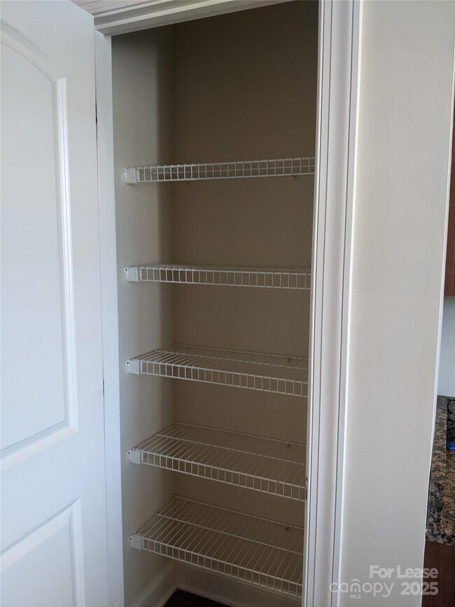 Building Photo - 119 Steinbeck Wy