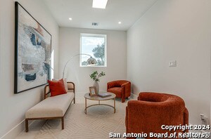 Building Photo - 10111 Ivory Canyon