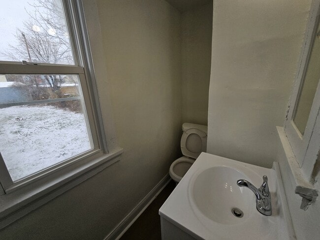 Building Photo - 3609 Riverside Ave