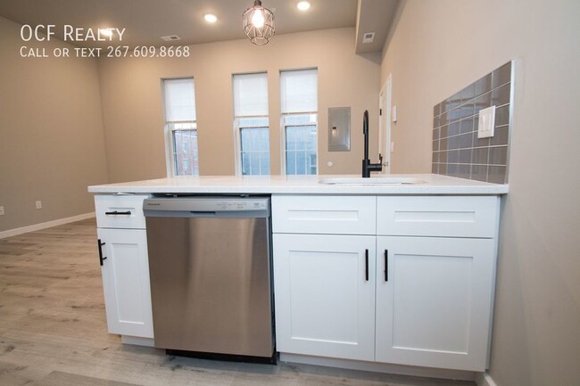 Building Photo - Two Bed Brewerytown Apartment