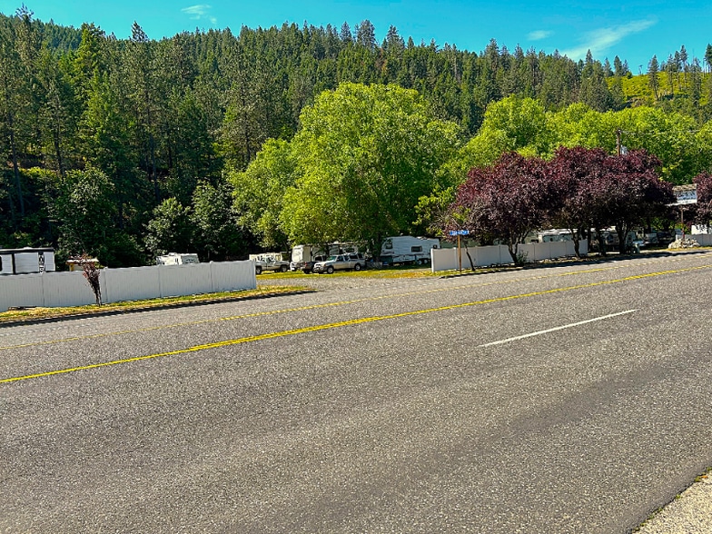 Building Photo - 85 Canoe Cp Lp