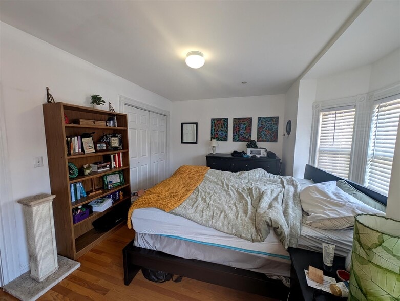 Building Photo - 37 Roberts Rd