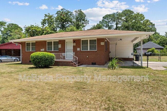 Building Photo - 1739 Cornell Dr