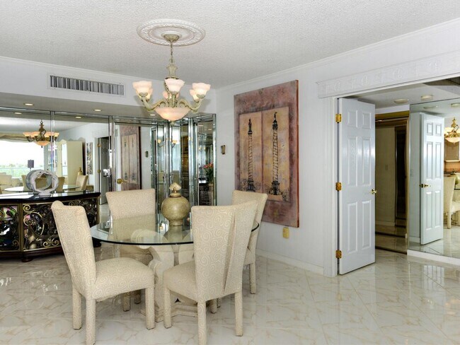 Building Photo - 3450 S Ocean Blvd