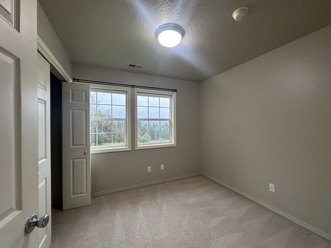 Building Photo - 24574 SW Ladd Hill Rd