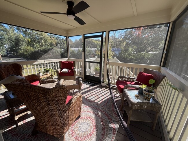 Building Photo - 16 Old Stoney Ln